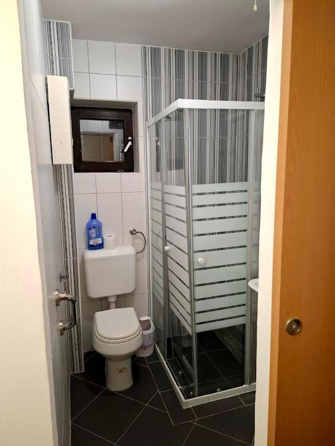 Apartmani Delas 2 ปิเยชชานา อูวาลา ภายนอก รูปภาพ